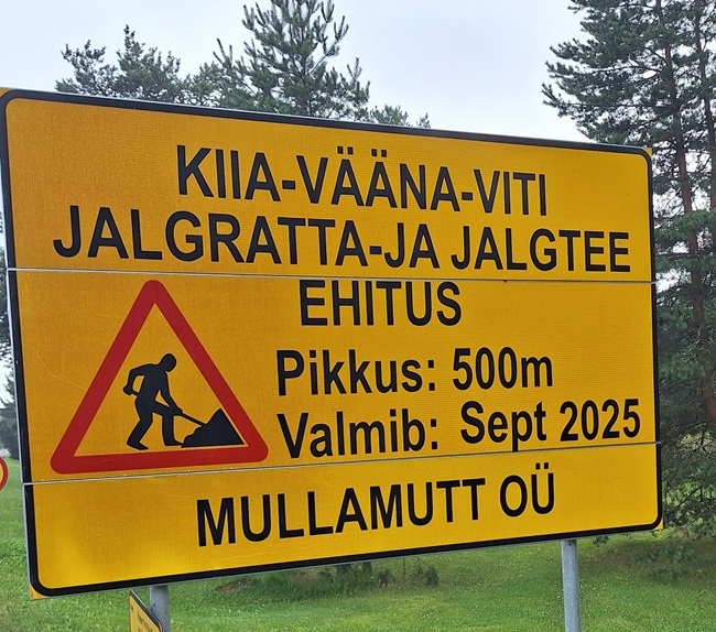 Kiia-Vääna-Viti jalgratta- ja jalgtee ehituse silt